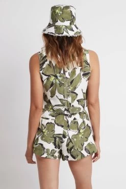 Oasis Olive Leaf Button Short -Aje 21RE3199 OasisOliveLeafButtonShort OliveLeaf 02