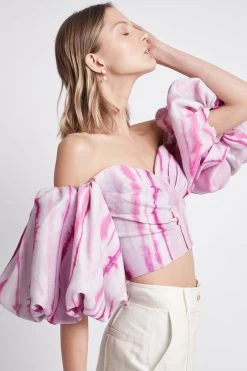 Introspect Off Shoulder Top -Aje 22SU1566 IntrospectOffShoulderTop RIPPLETIEDYE 4 detailshot