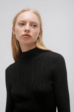 Evie Textured Knit Top 9 Evie Textured Knit Top -Aje 23AW1034 BLK 4