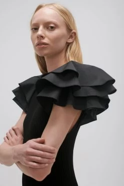 Questa Puff Midi Dress -Aje 23AW5031 BLK 4