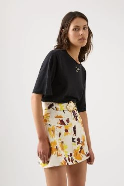 Mira Linen Tee -Aje 23CR1008 BLK 5