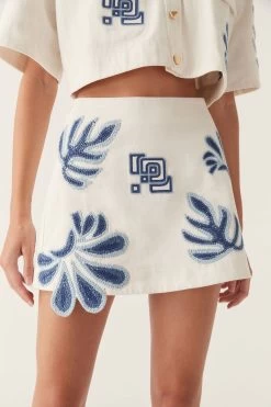 Esprit Embroidered Mini Skirt -Aje 23SS4081 IVRY BLU 4 4643476c 9da9 461b 8de5 d7f341fd8dfd