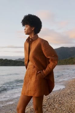 Surrealist Quilted Mini Skirt -Aje 23SS4093 TWNY BWN 1 c5d43b57 d885 46c7 9114 ffef79378662