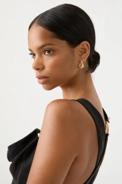 Simi Sculptural Hoop