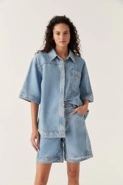 Aje X Outland Denim Top -Aje 24RE1433 COAST BLU 6 319645e1 6ac9 4d5e 8027 4bacfb2c5c51