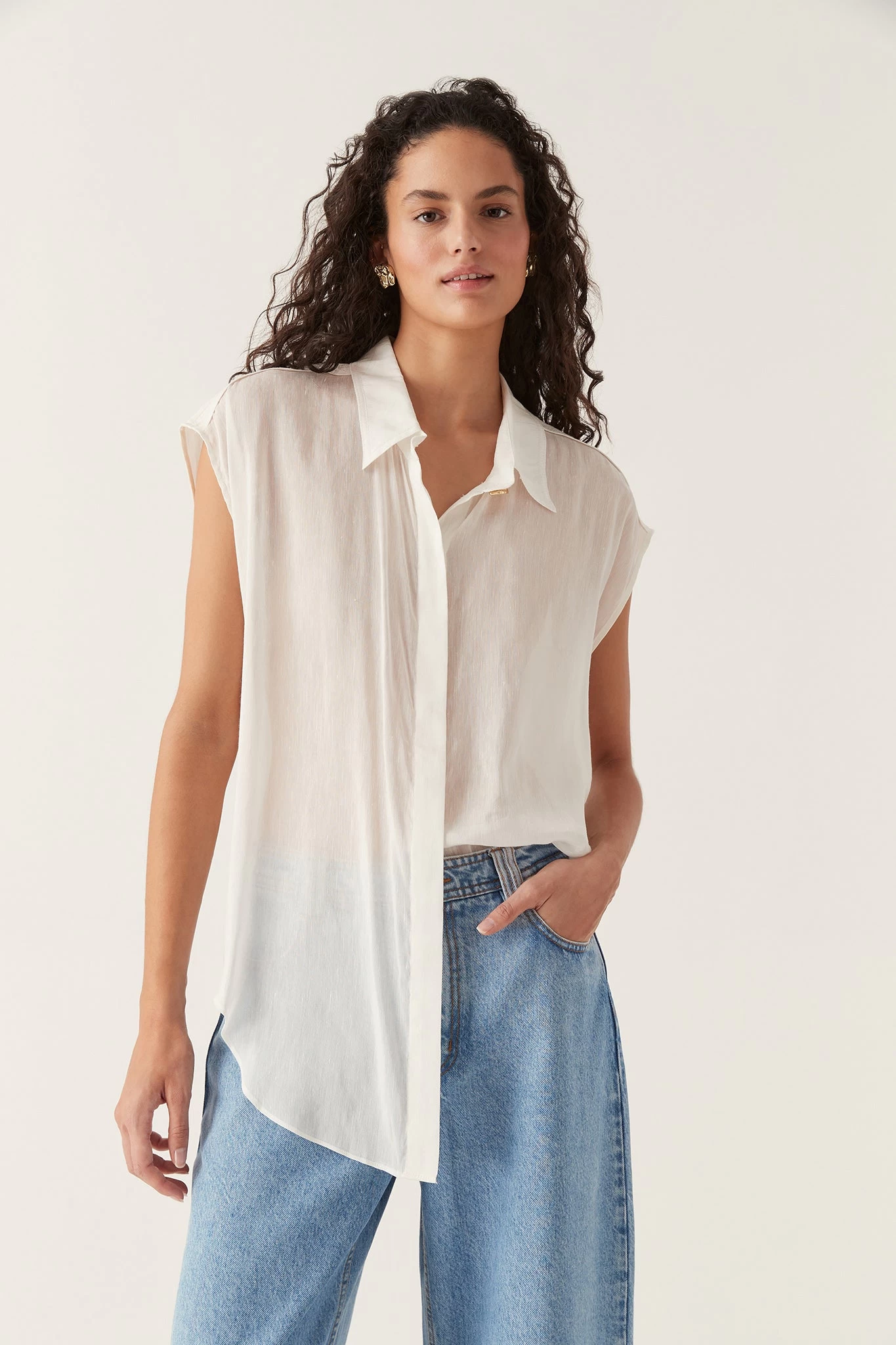 Solana Sleeveless Shirt 1 Solana Sleeveless Shirt