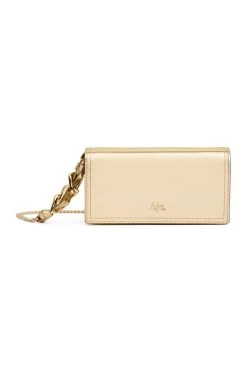 Rowen Chain Clutch