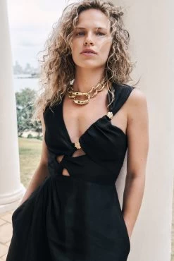 Paloma Bold Chain Necklace