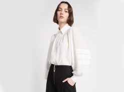 Elise Frill Blouse 13 Elise Frill Blouse -Aje 850x630pxEliseFrillBlouse