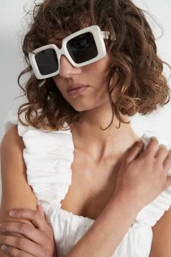 Aje X Local Supply The Square Sunglasses 11 Aje X Local Supply The Square Sunglasses -Aje S108 CASQUARE The Square White Grey Lens 21768 Aje D3 0911