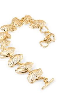 Harmony Bracelet -Aje S113 HarmonyBracelet 22SU9022 GOLD 22018 Aje B 0362 detailshot