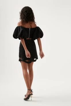 New Catara Off Shoulder Top -Aje S16 22RE1854 BLK New Catara Off Shoulder Top 22843 Aje 2002