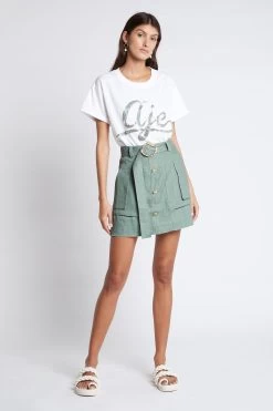 Tamaris Logo Tee -Aje S31 22CR4090 BreathlessRawEdgeUtilitySkirt PalmGreen 211033 Aje 19202 fullshot 301032eb f57c 4852 9547 a42a874510c7