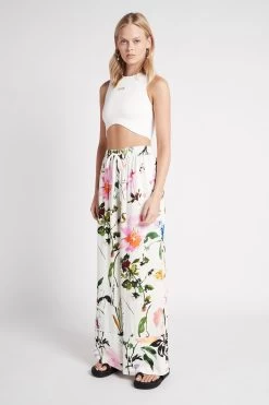 Drift Wide Leg Pant 9 Drift Wide Leg Pant -Aje S32 DriftWideLegPant22SU3230 BOTANICFLORAL 22011 Aje 1407 frontshot