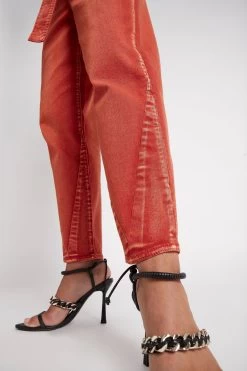 Gianna Denim Pant -Aje S40 22SU3249 SCARLETRED GiannaDenimPant 22078 Aje 63765 detailshot