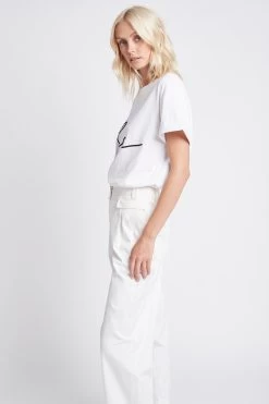 Aje Ribbon Logo Tee -Aje S52 AJ18081 Aje Ribbon Tee White Black 21017 Aje 1746 1 cc7f6825 09a3 4ae1 a33f 9fac41178e06