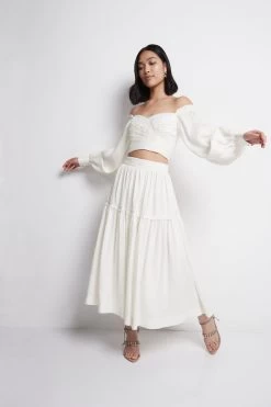 Reverb Off Shoulder Cropped Top -Aje S58 22AW1688 IVORY Reverb Off Shoulder Cropped Top 22218 Aje 1279 cc2968a2 de0c 4171 8756 d2a6f53be2d5