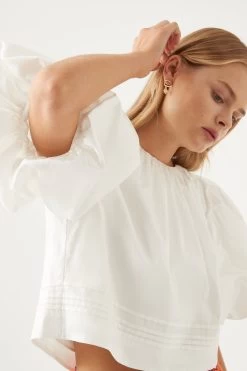 Ney Pin Tuck Detail Top -Aje S7 22RE1020 IVRY Ney Pin Tuck Detail Top 22794 Aje D1 0495