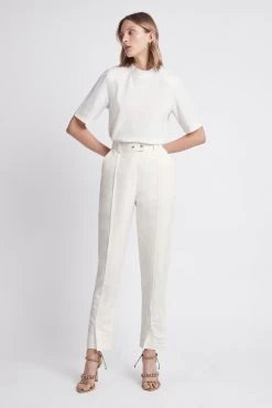 Illona Logo Top -Aje S94 22SU1543 IllonaTop WHITE STONELOGO 21659 Aje 48183 fullshot